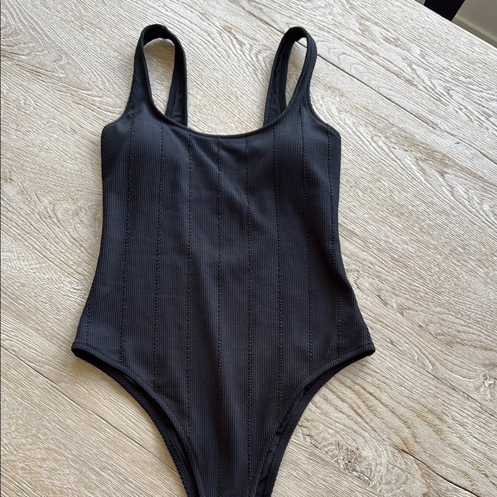 Women’s Aerie Black ribbed One Piece Swimsuit M long